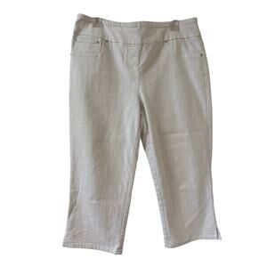 Ruby Rd. Size 12 White Denim Capris 2" Side Slit In Hem. Pull on Elastic Waist